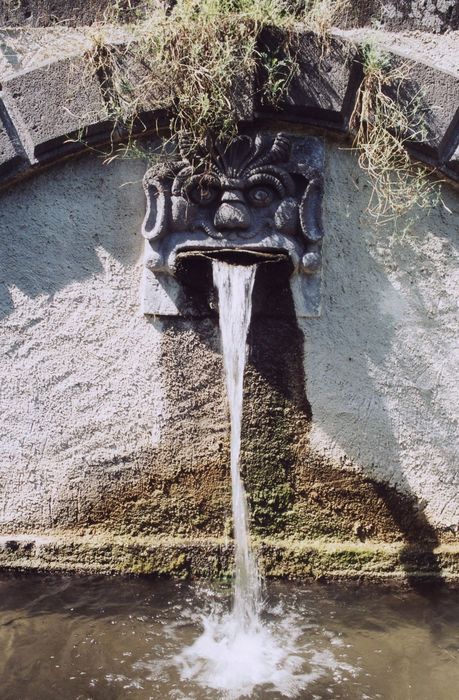 parc, 2e terrasse, fontaine, détail du mascaron