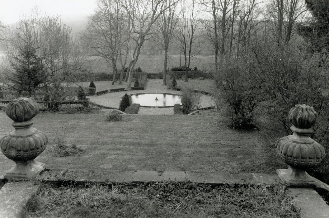 parc, perspective sur le grand bassin en direction du Sud depuis la 2e terrasse