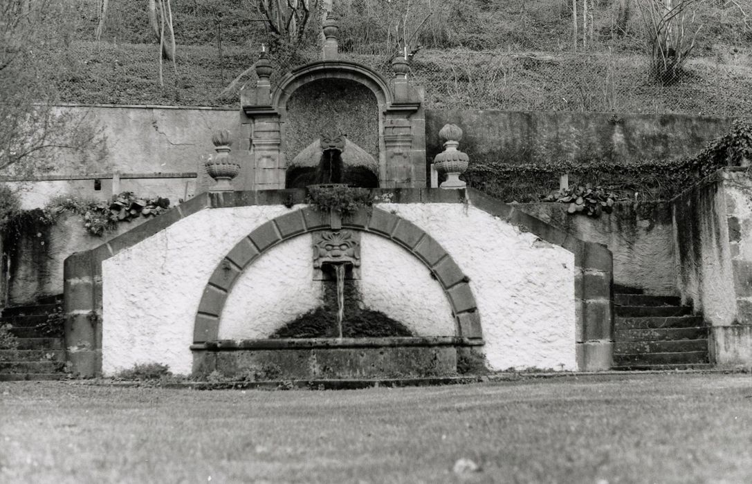 parc, fontaine et nymphée des 2e et 3e terrasse