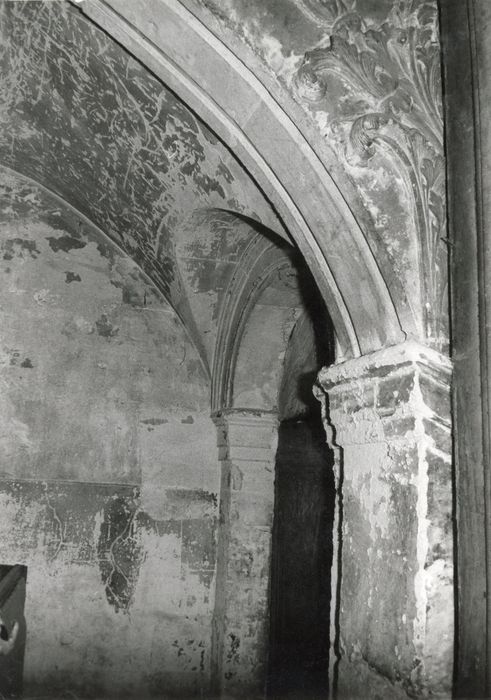 vestibule de l’escalier, vue partielle des décors