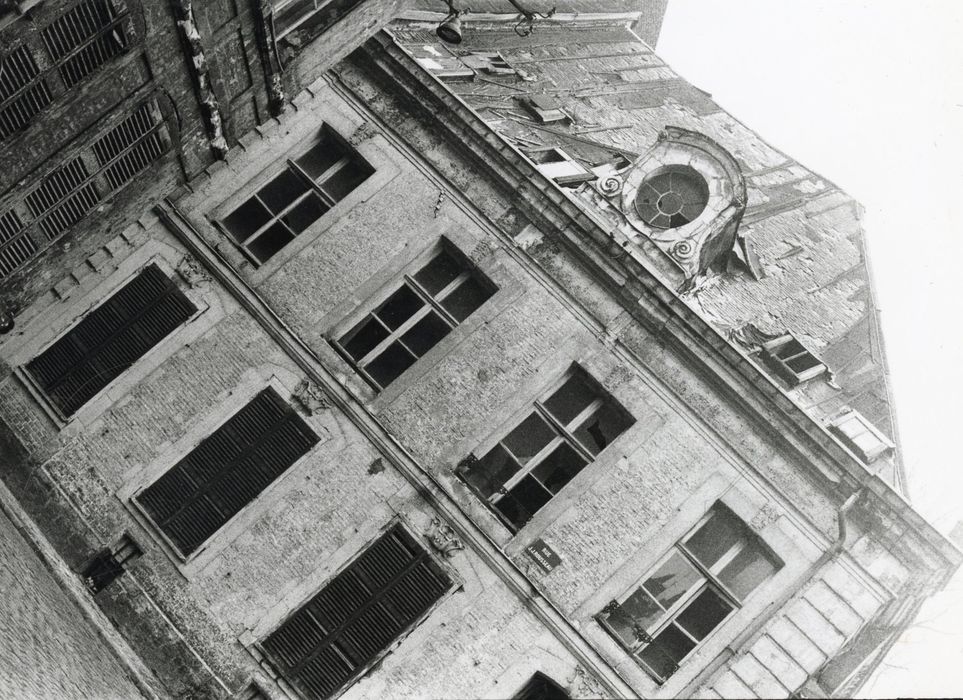 façade sur cour de la maison du Chevalier de l’Espinard