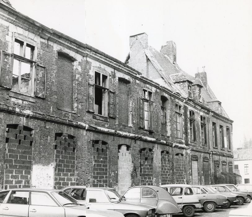 façade sur l’ancien canal