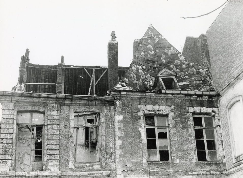 immeuble situé au n°38, façade sur la cour, vue partielle