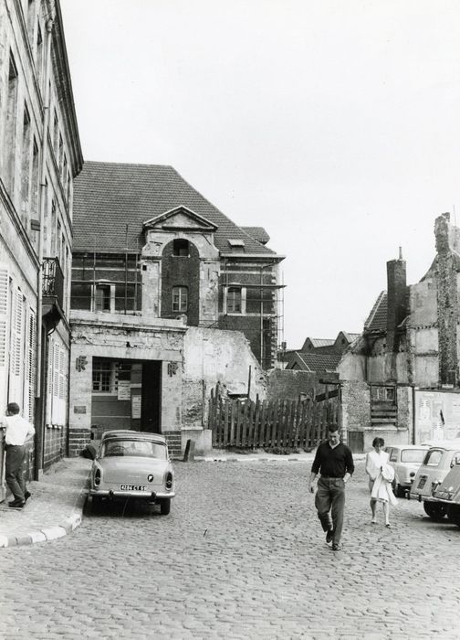 vue partielle du couvent depuis la rue