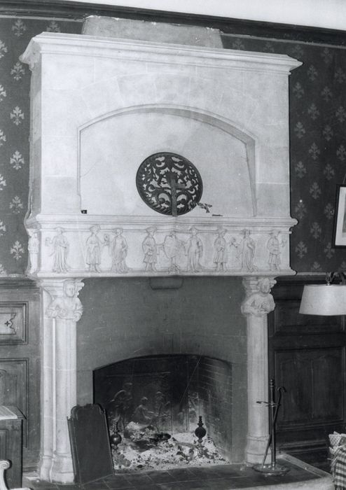 2e salon, cheminée