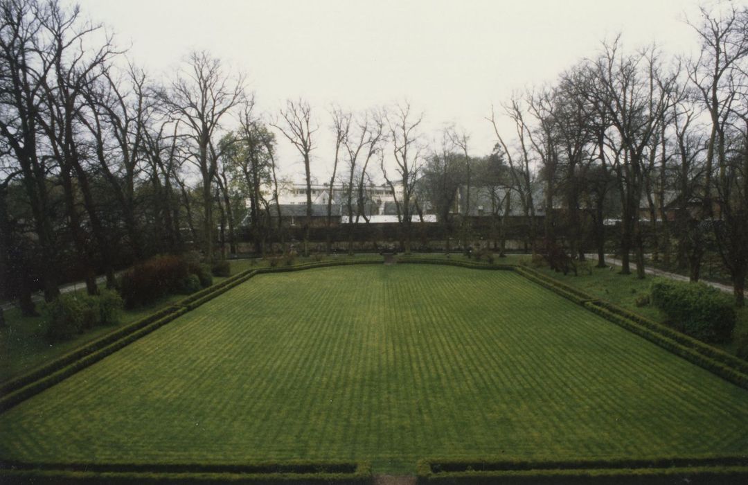 parc, tapis de verdure sud-ouest