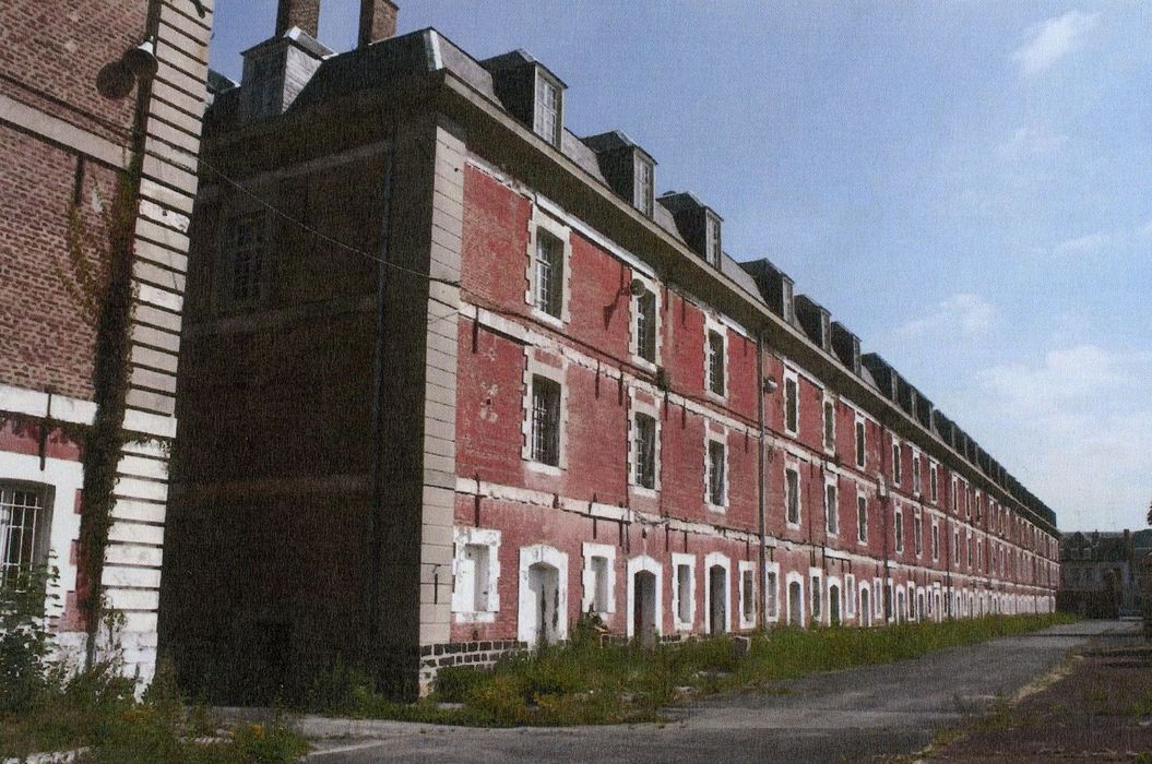 façade sur la seconde cour (photocopie numérisée)