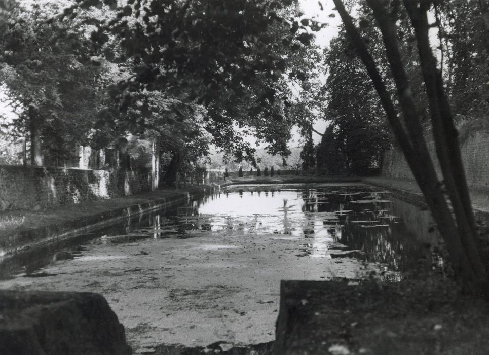 parc, vue générale du bassin