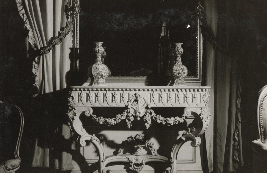 console du grand salon