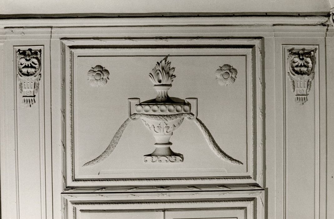 grand salon, lambris de revêtement, détail