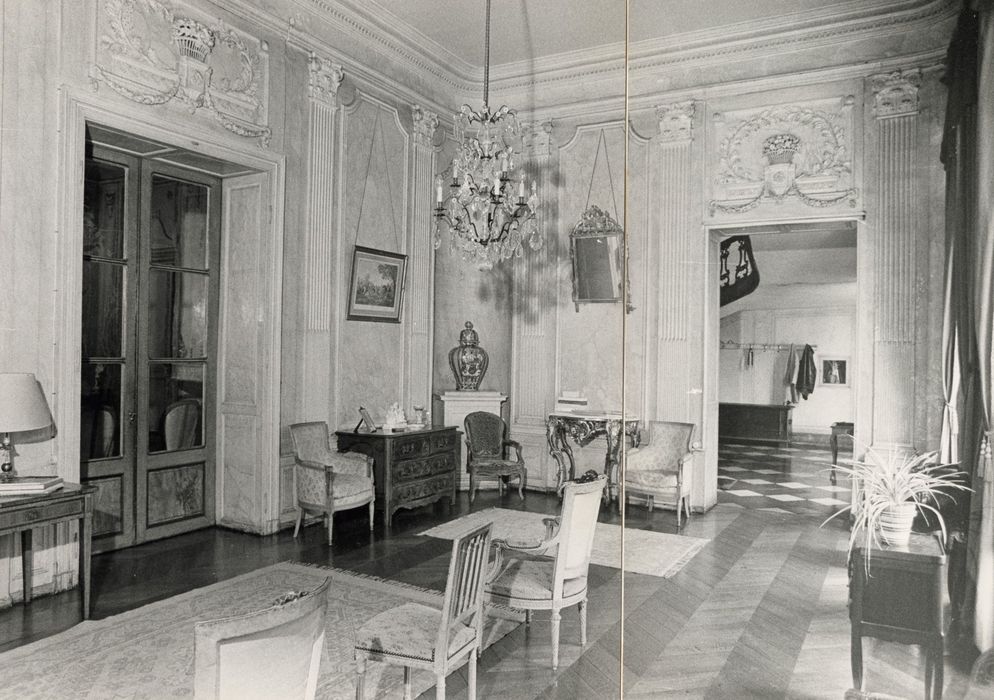 salon (ancienne salle à manger)