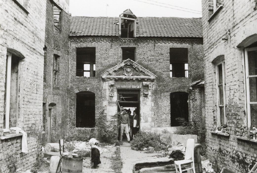 façade sur cour