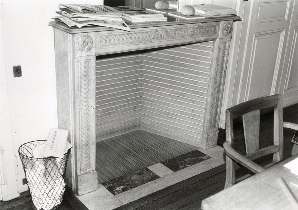 1er étage, bureau, cheminée