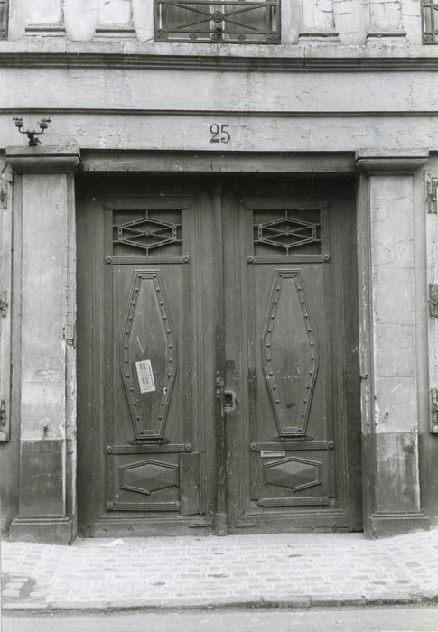 portail d’accès sur rue