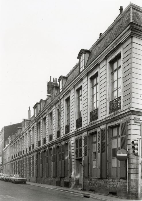 façade sur la rue de Roubaix