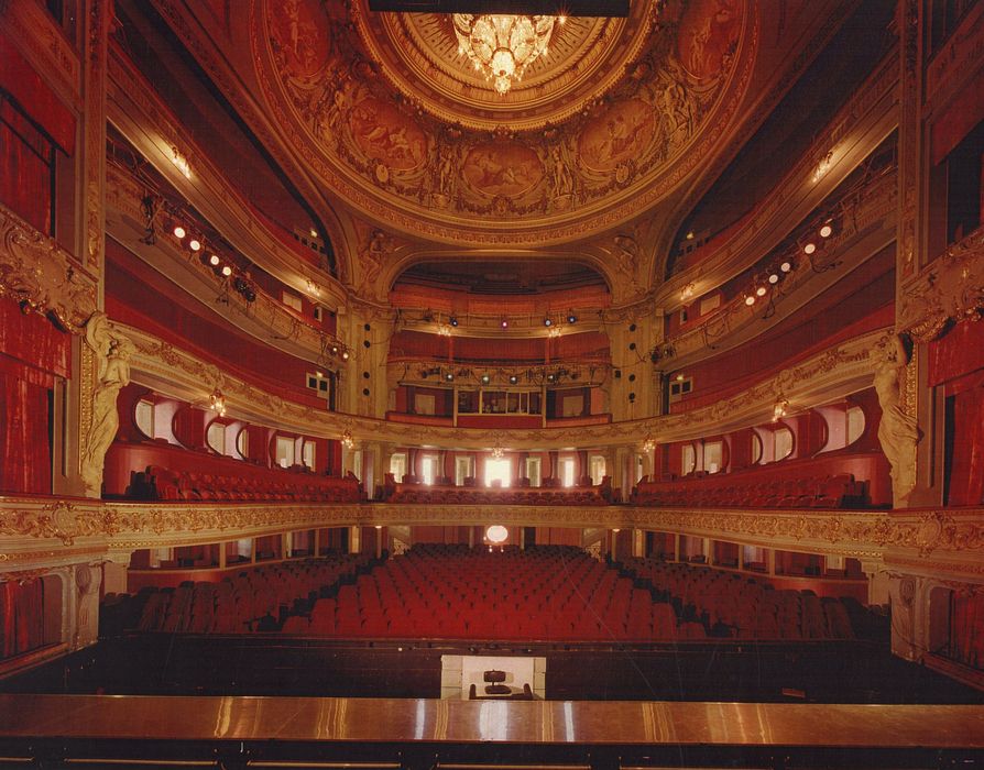 vue générale de la salle d’opéra depuis la scène (photocopie numérisée)