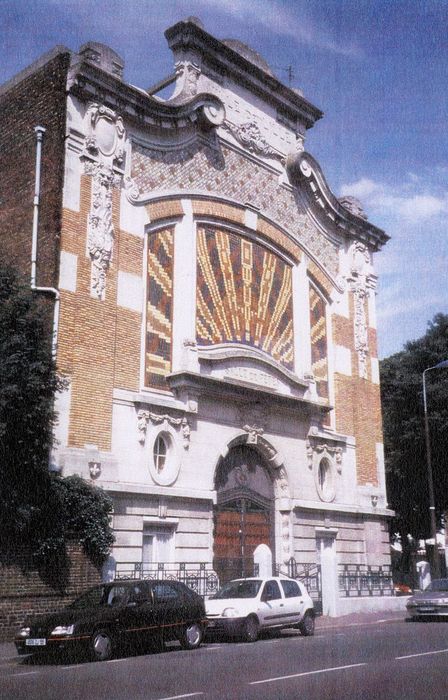 façade antérieure (photocopie numérisée)