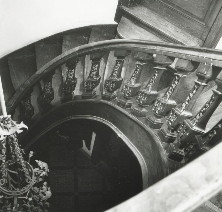 escalier monumental, détail de la rampe