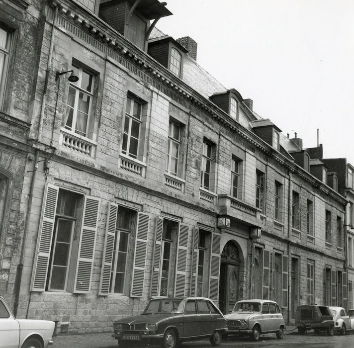 façade sur rue