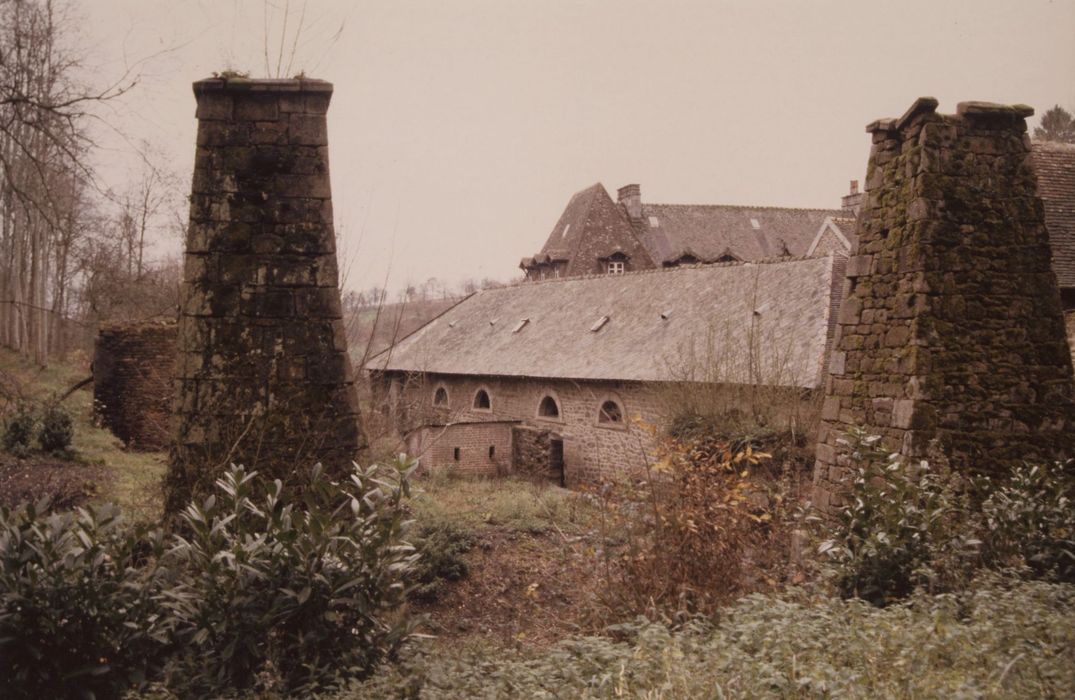 bâtiments de l’affinerie et de la halle à charbon