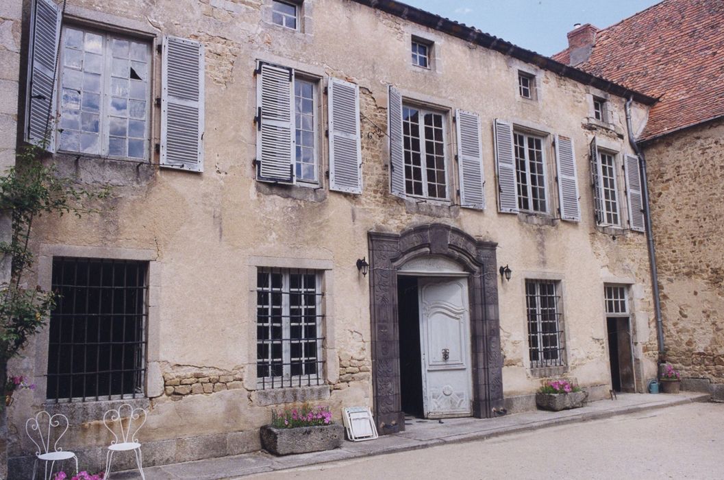 aile nord, façade sud-ouest sur cour