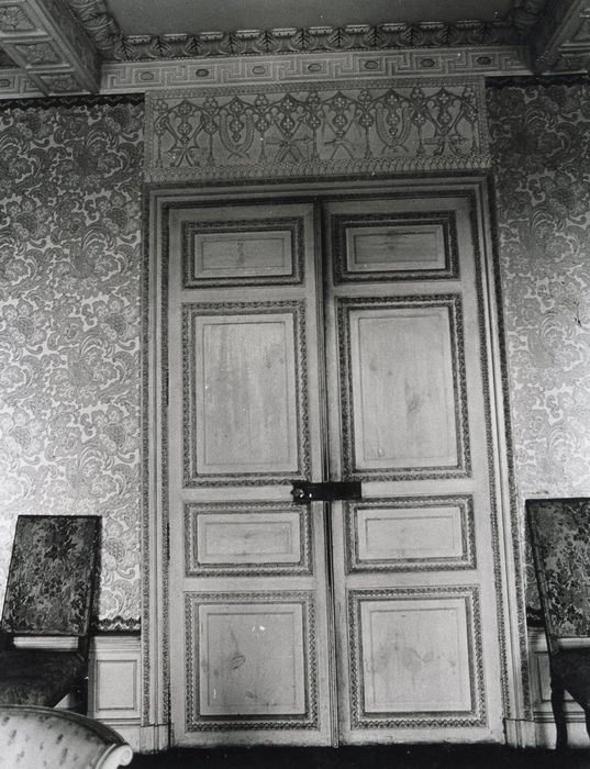 grand salon, vue partielle du décor
