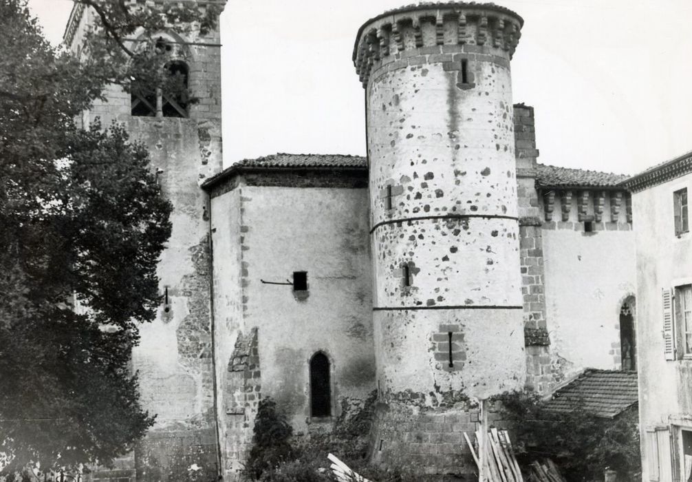 façade latérale sud, vue partielle