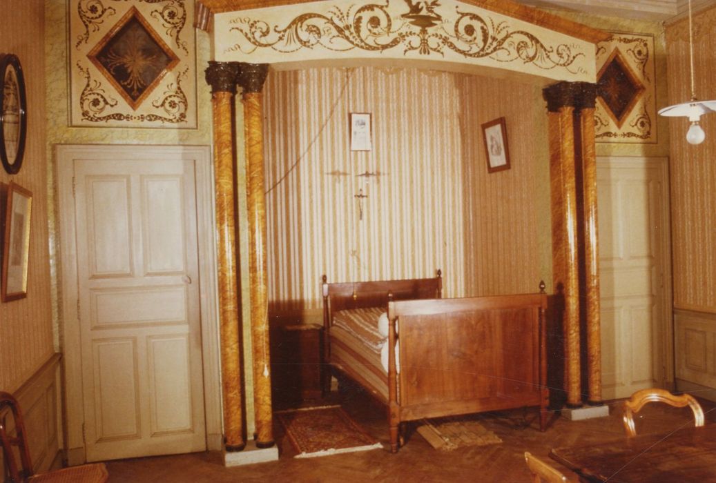 aile ouest, 1er étage, chambre