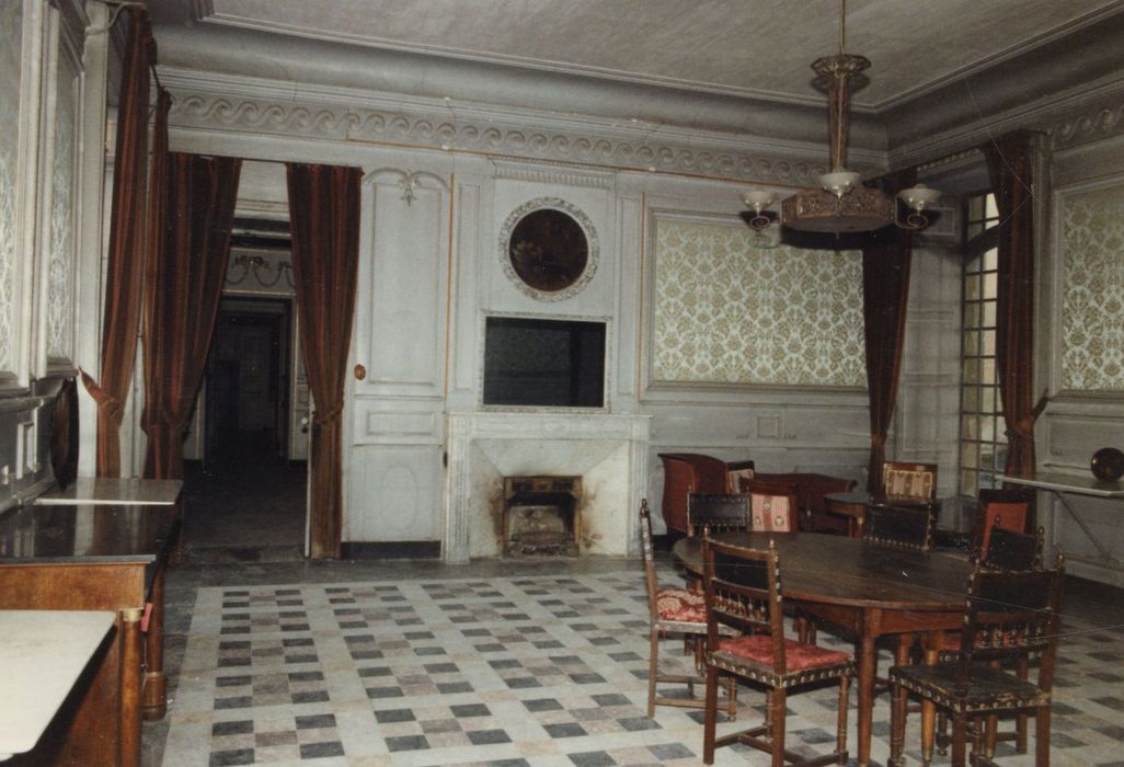 rez-de-chaussée, salle à manger