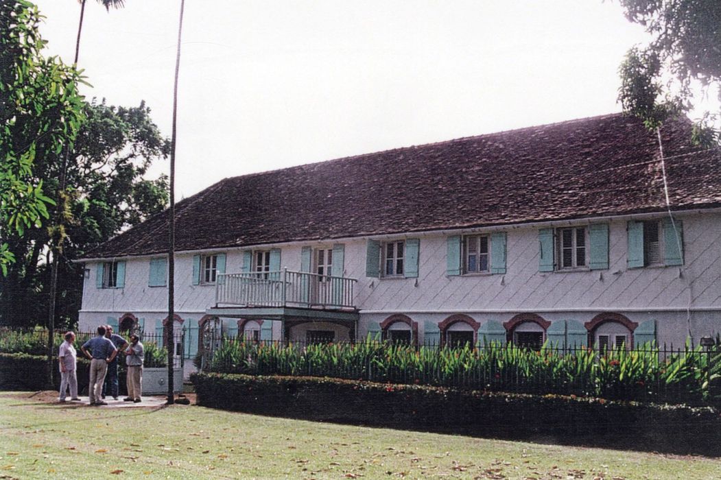 façade antérieure (photocopie numérisée)