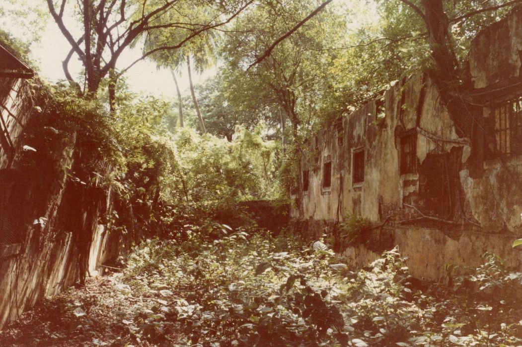 bâtiments de la Réclusion, vue partielle des ruines