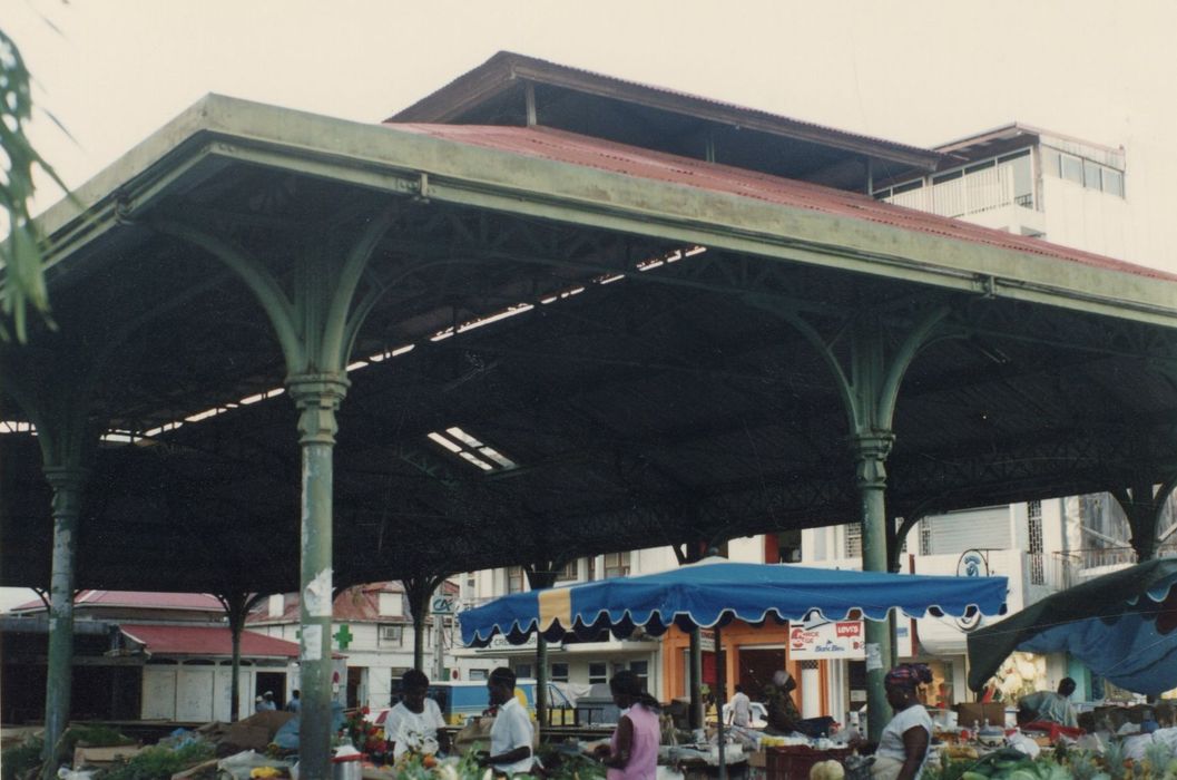 Vue partielle du marché