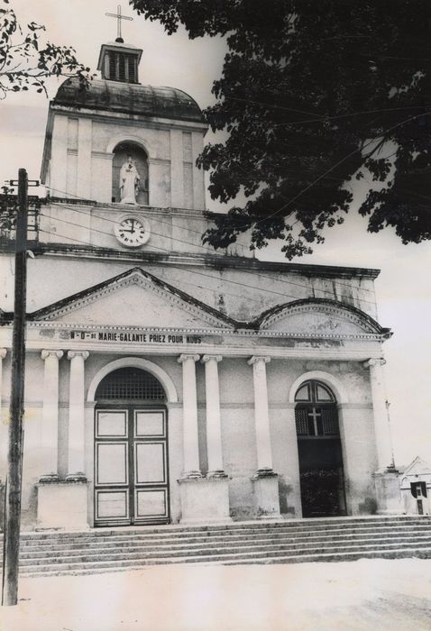 façade sud-ouest, vue partielle