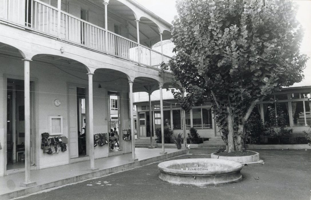 façade est sur cour