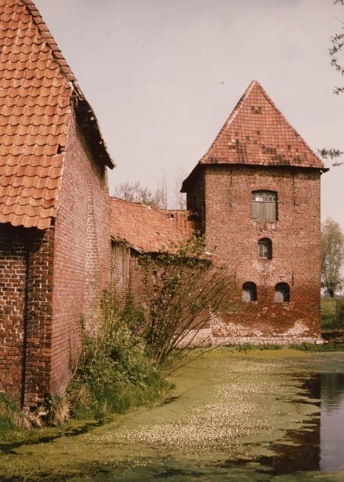 porche d’entrée, élévation sud