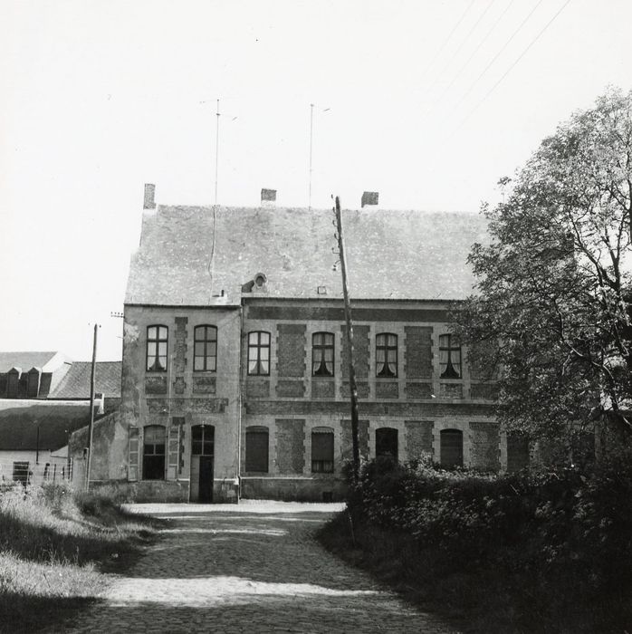 bâtiment des hôtes, façade nord