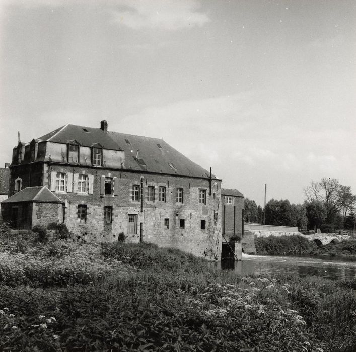 moulin à eau, façade ouest