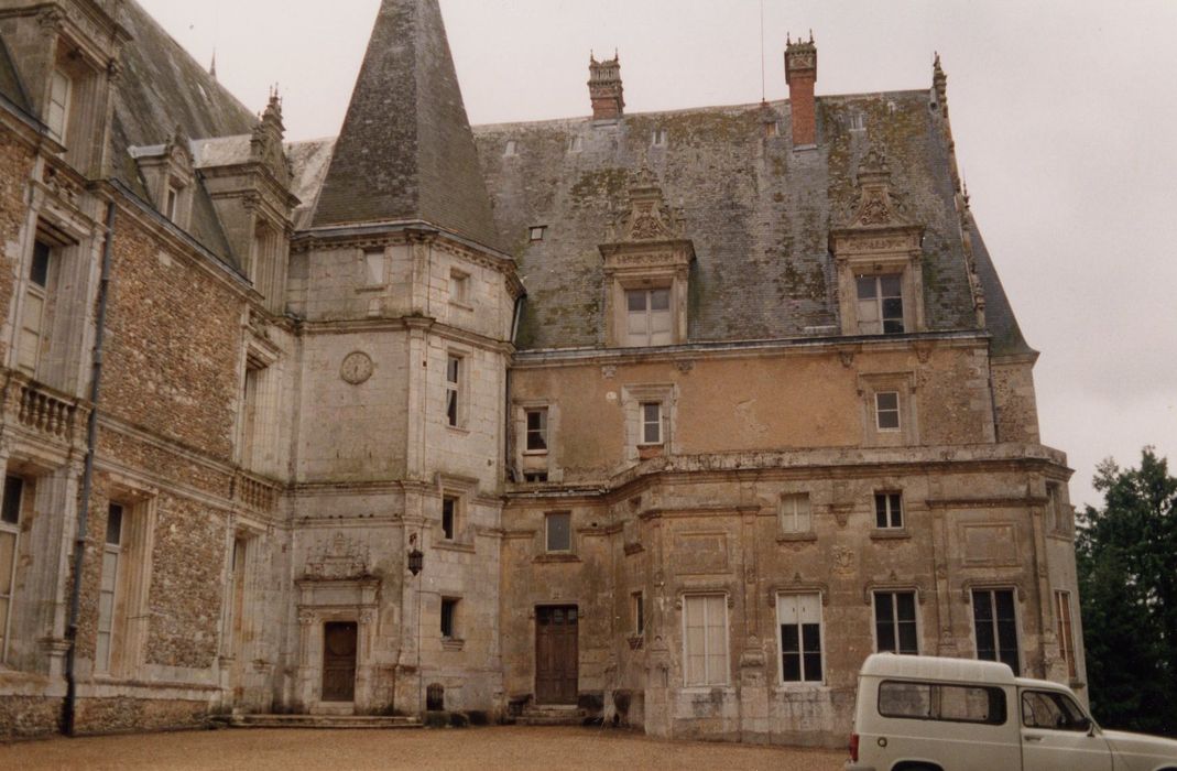 aile sud-ouest, façade nord-est