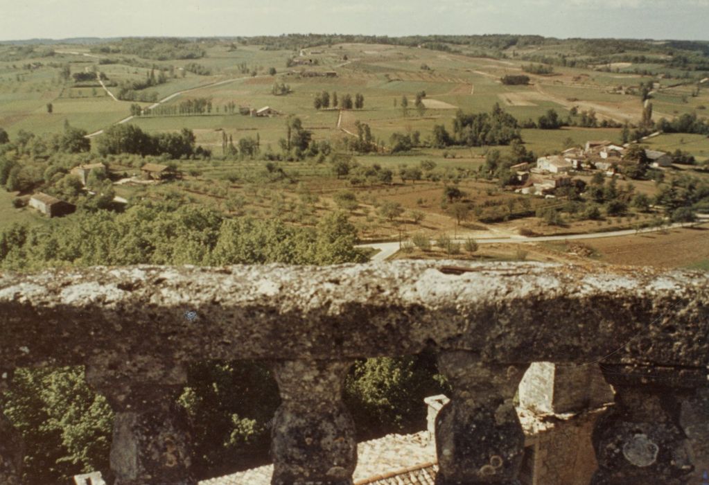 vue générale sur la campagne depuis la tour sud-est