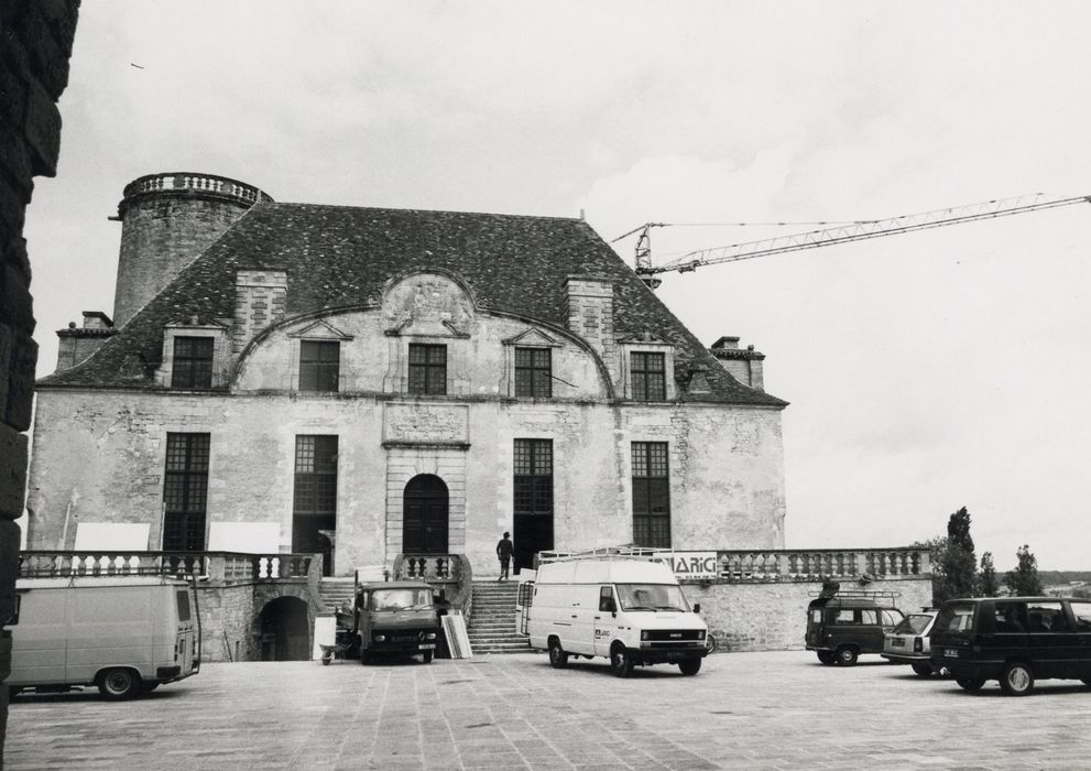 façade sud-est sur la cour d’honneur