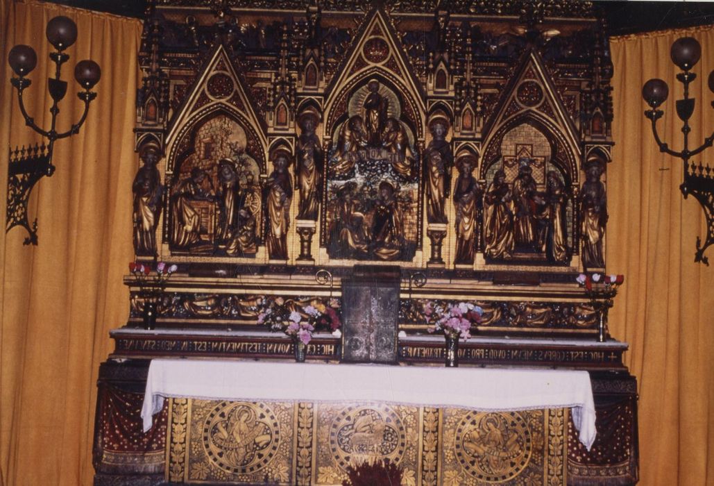 autel (maître-autel), tabernacle et retable 