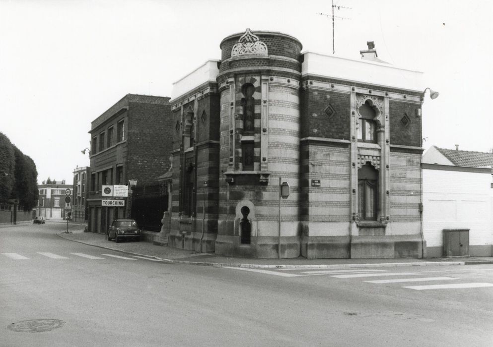 pavillon d’entrée, façades sur rues