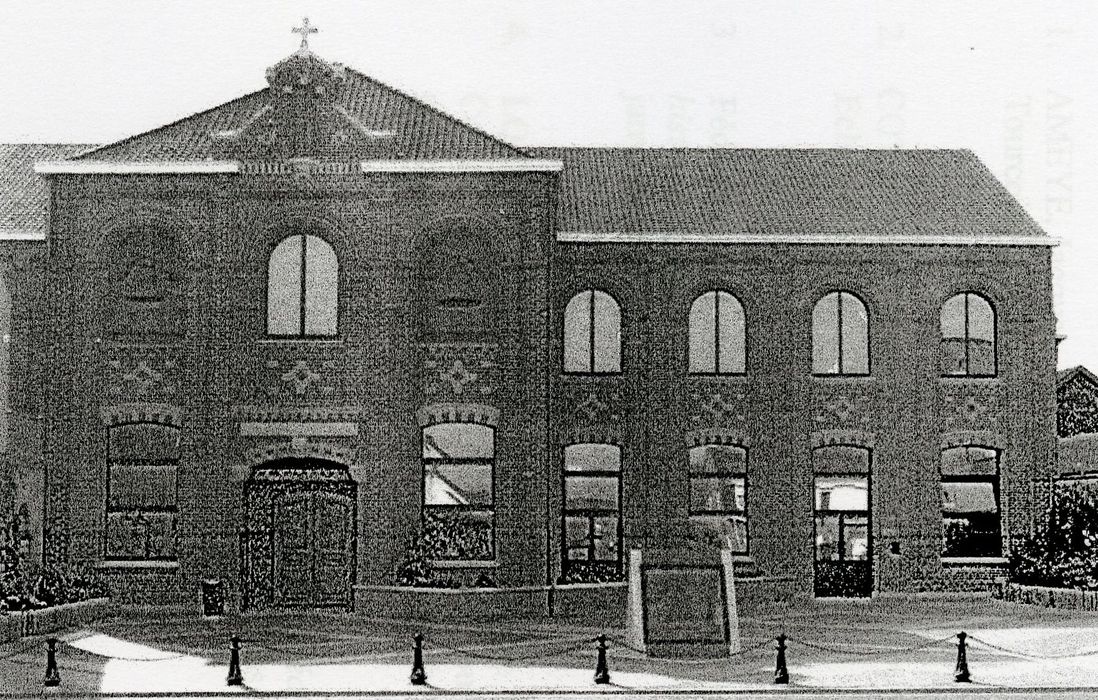 Façade sur rue (photocopie numérisée)