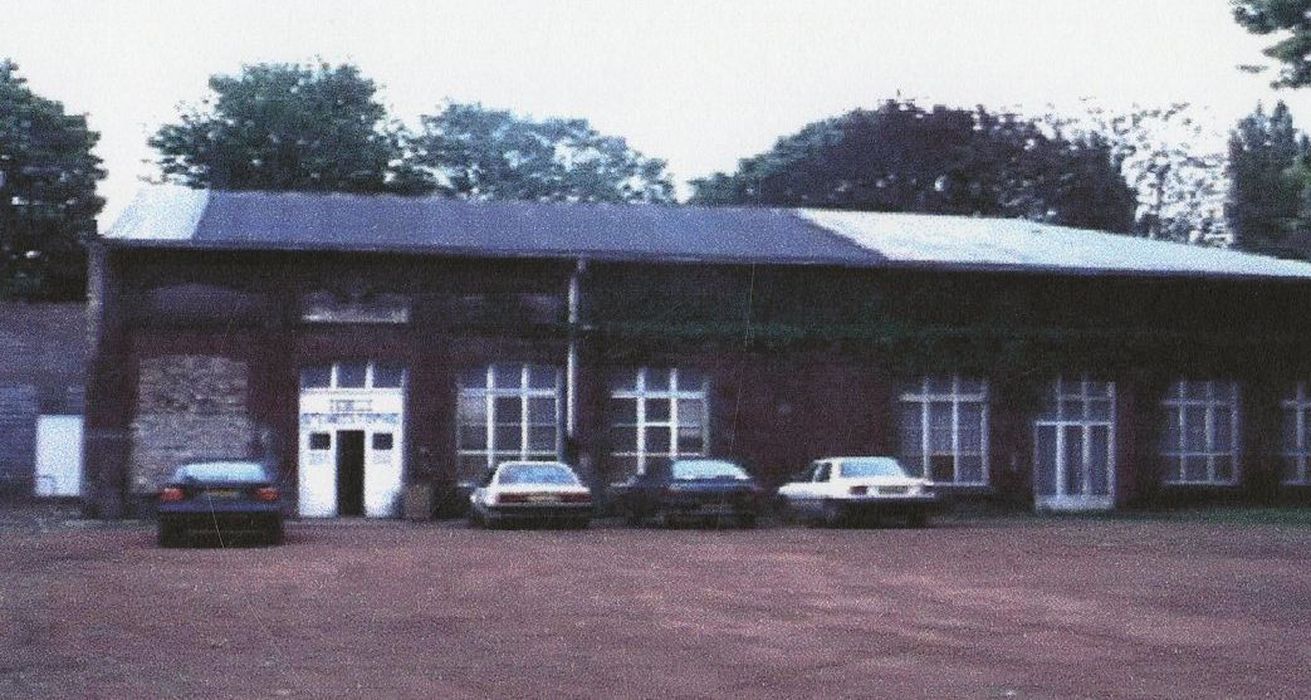 façade sur cour (photocopie numérisée)