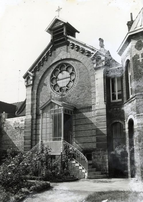 chapelle, façade antérieure