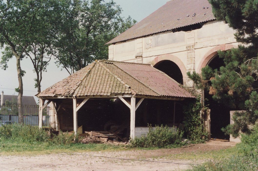 bâtiment ouest servant de manège, appentis