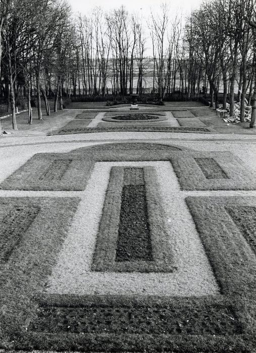 parterres nord-ouest, terrasse