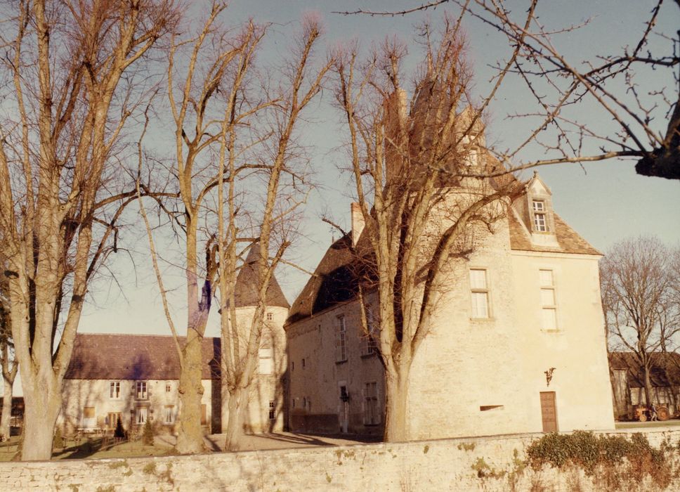 façades sud et ouest, vue partielle