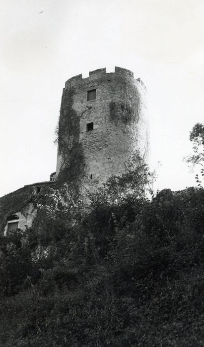 tour nord-ouest (donjon)