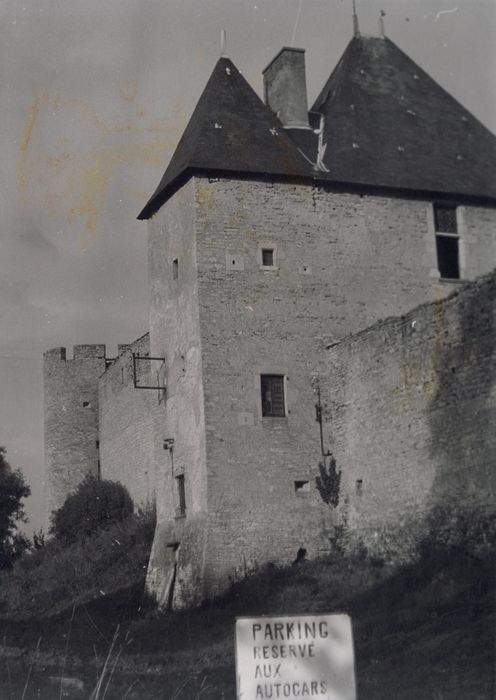 donjon rectangulaire, façades sud et ouest